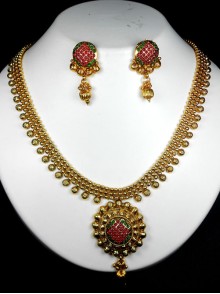 Exclusive Polki Set